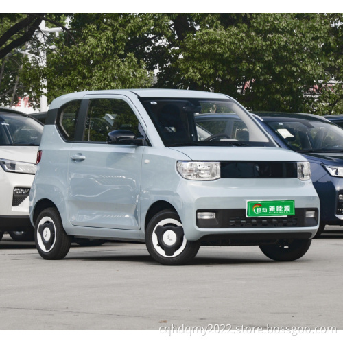بيع صيني Hot Sale SGMW 4 عجلات سيارات رخيصة للبيع Mini 120km Confort Edition سيارة كهربائية